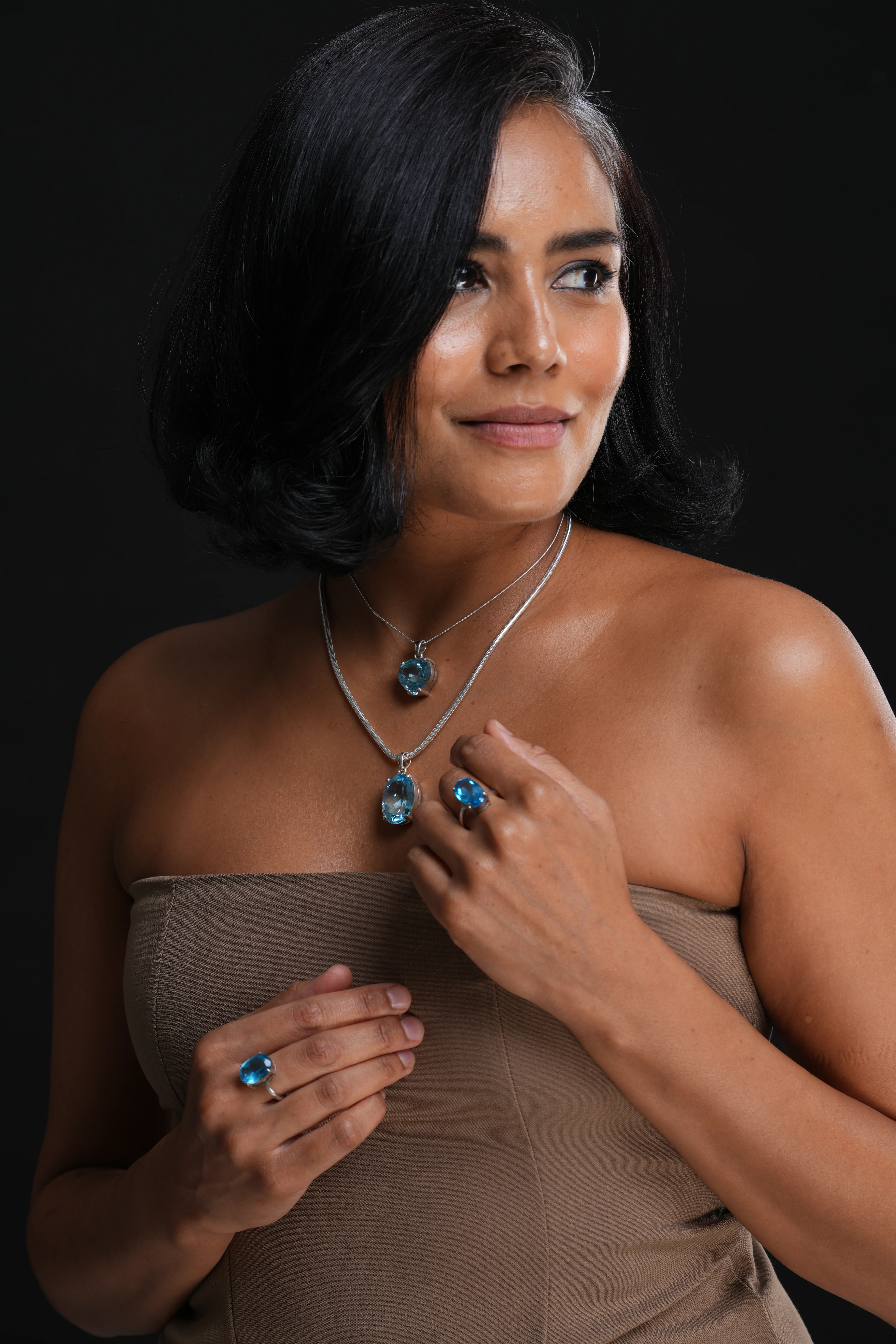 Blue Sovereign Oval Ring - image 2