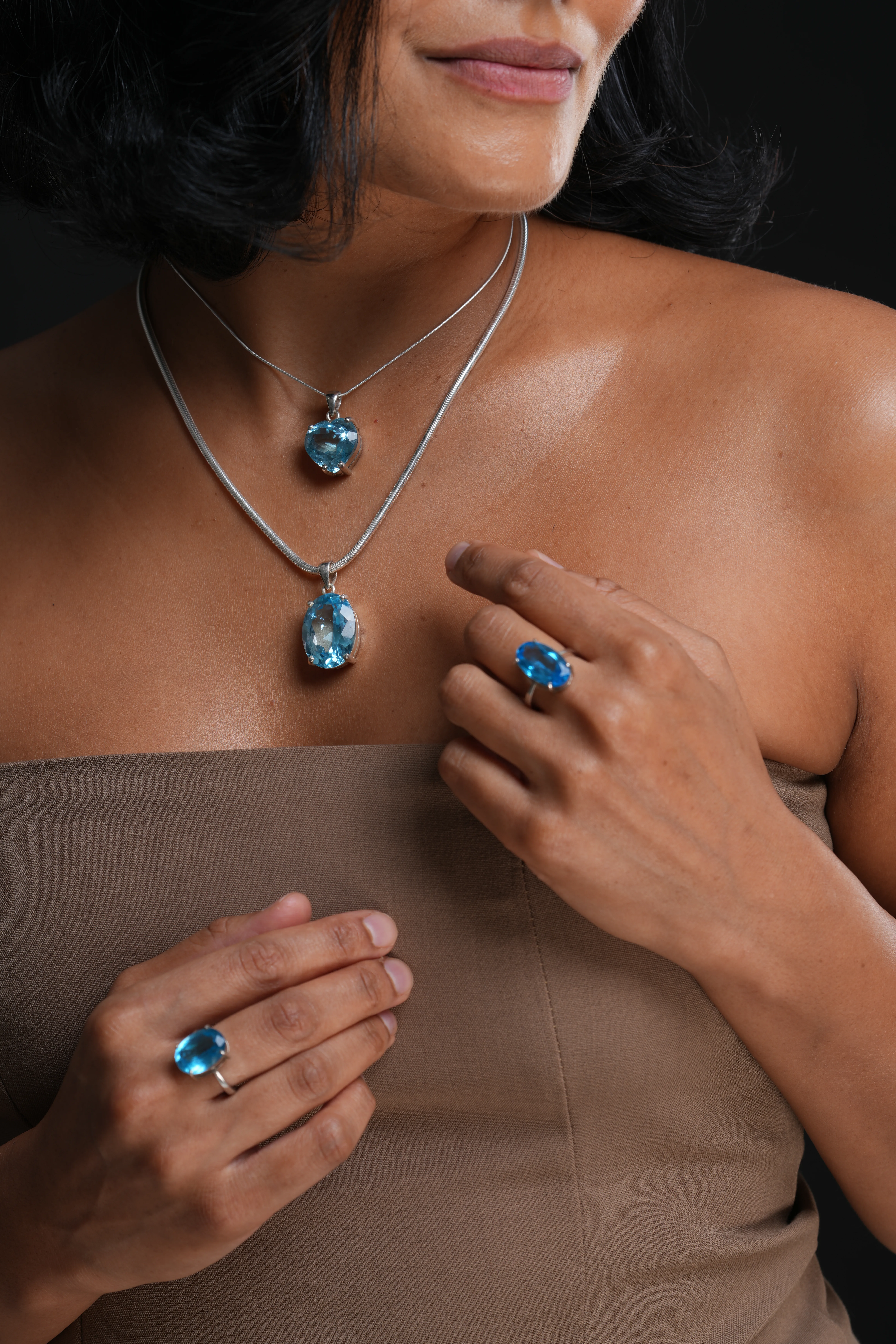 The Oval Pendant - image 2